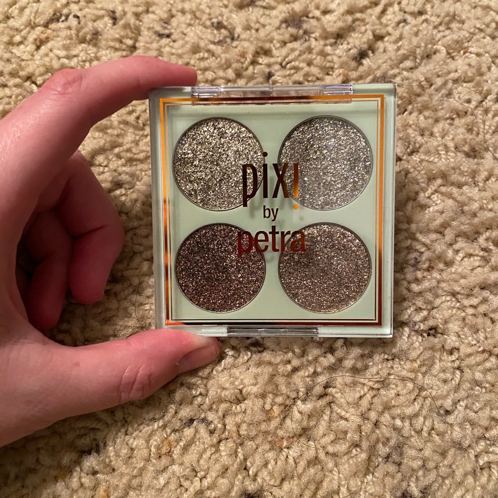 Pixi by Petra Glitter-y Eye Quad in Gold Lava